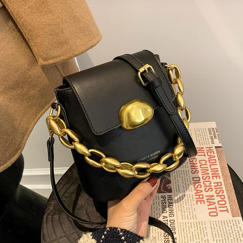 

Retro Small Bag Female 2021 New Trendy Korean Version Of Wild Lock Fashion Chain Single Shoulder Messenger Mobile Phone Bag, Black
