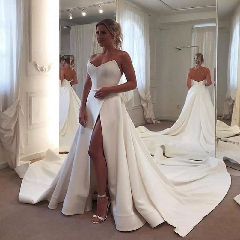 

Custom Made Simple Strapless Split Wedding Dresses Sweetheart Neck Sweep Train Backless Satin Wedding Bridal Gowns, White