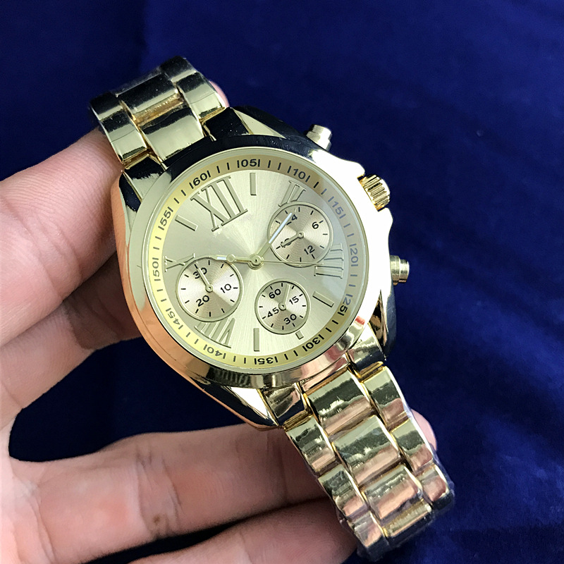 

Trend fashion quartz men and women universal watch large dial Korean quartz Roman three-needle scale style spot supply, Silver gold