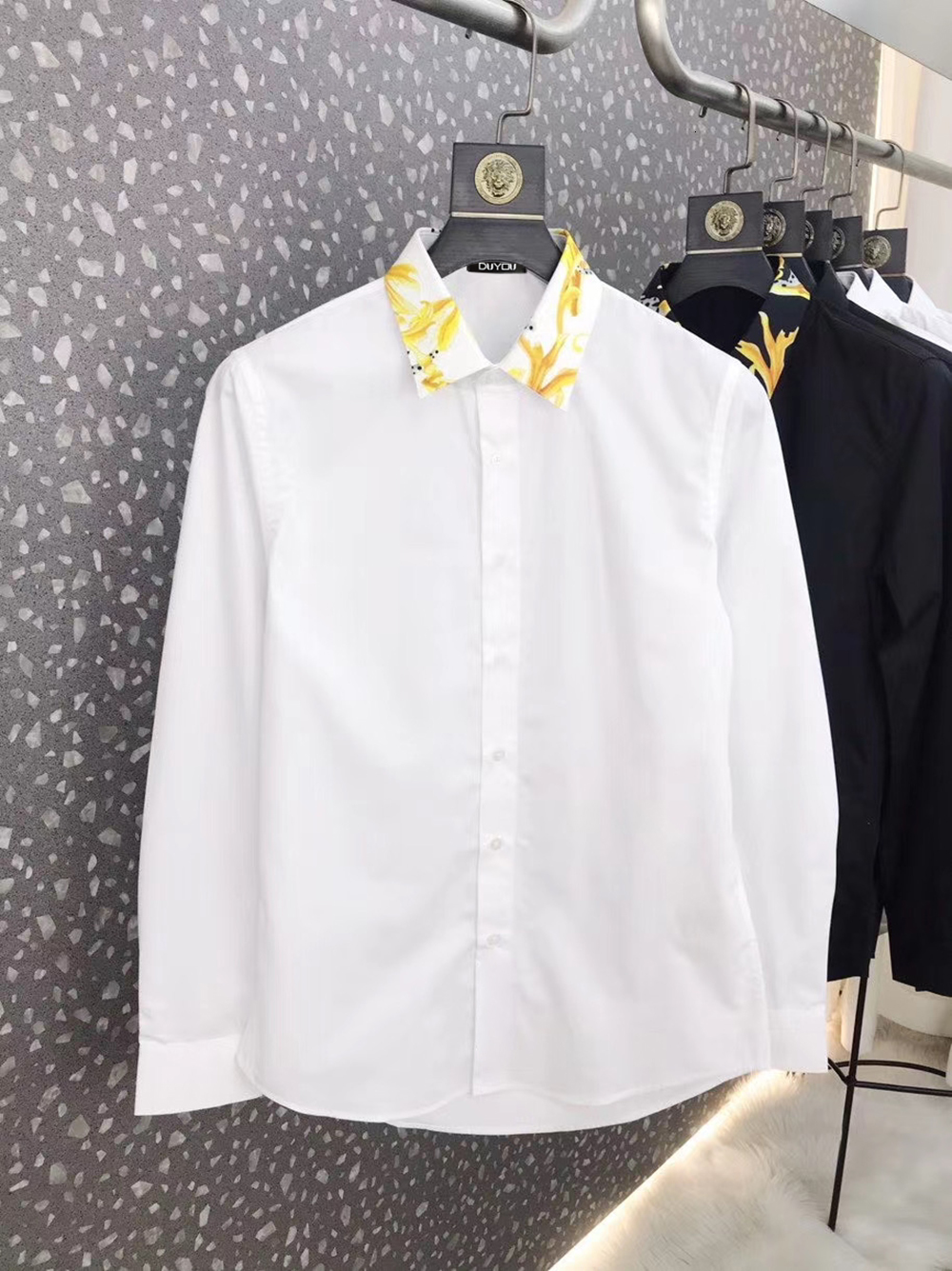 

Cotton Shirt with Acanthus Accent Poplin Men's Slim Fit Style Long-sleeved Shirt| 219109590 09m4, Black