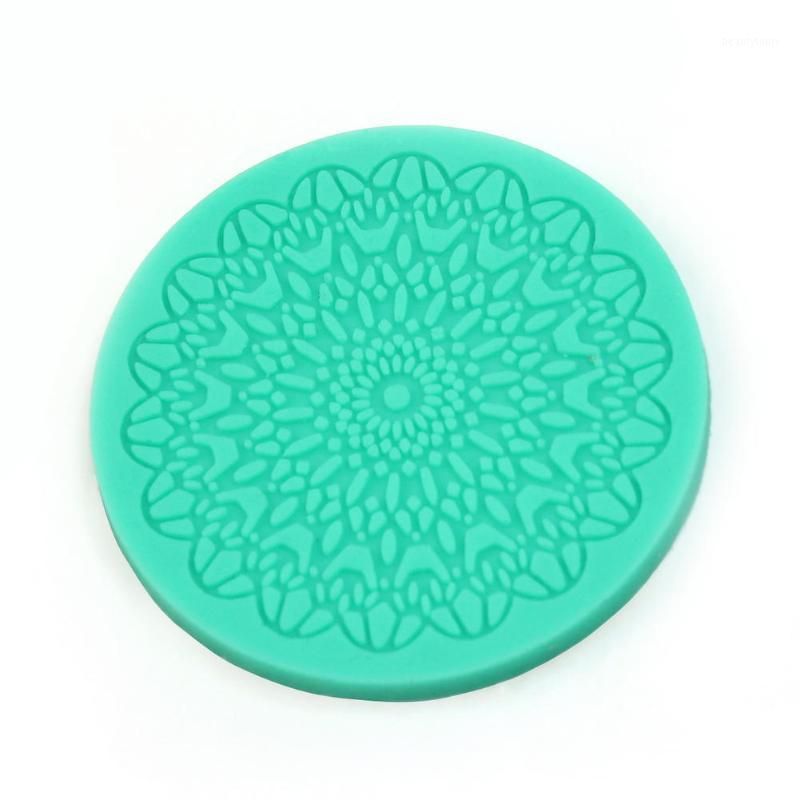 

Wholesale- New DIY Round Silicone Lace Sugar Craft Fondant Cake Mold Mould For Decoration1
