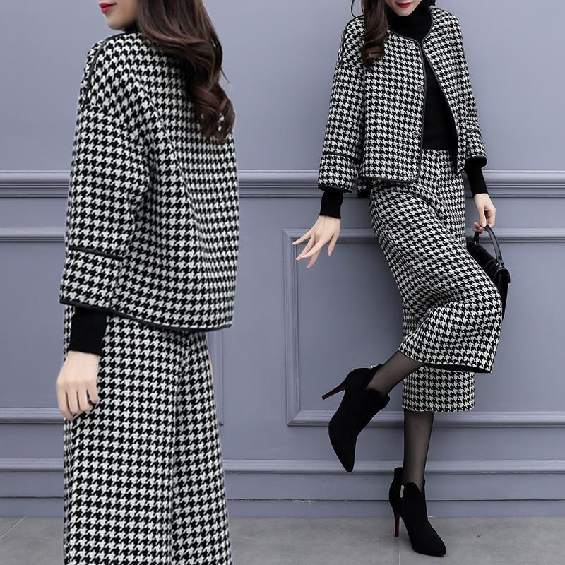 

New Autumn 2021 sets of two female outfits cut wool coat broad pantsuit pants elegant ensembles y481 6WI6, Suit