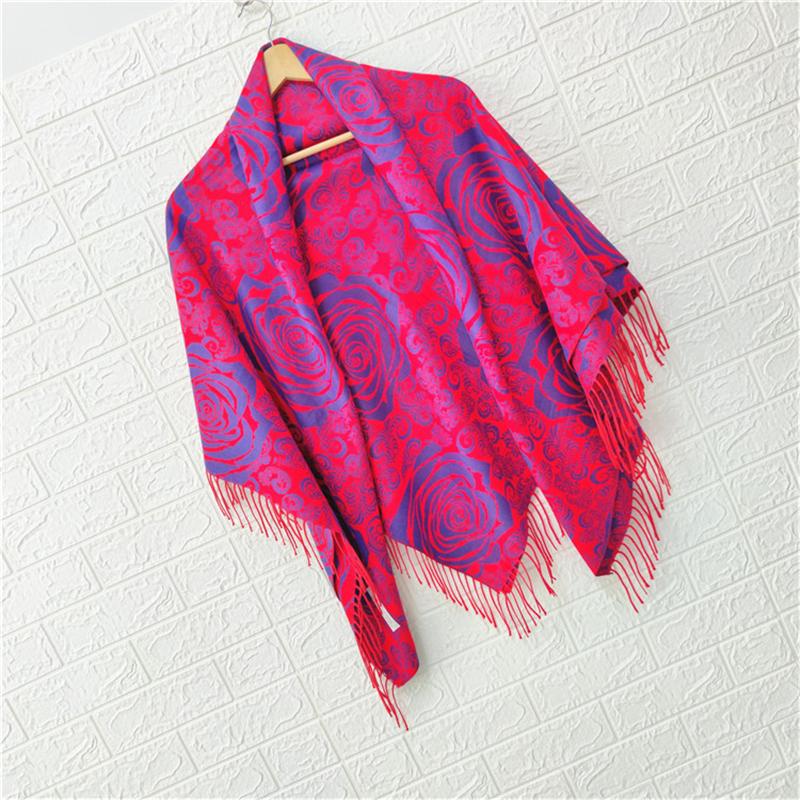 

High-Quality Cashmere Square Oriental Printed Warm Scarf Shawls Wraps Tassel Elegant Bandana Long Soft Scarves Bufanda