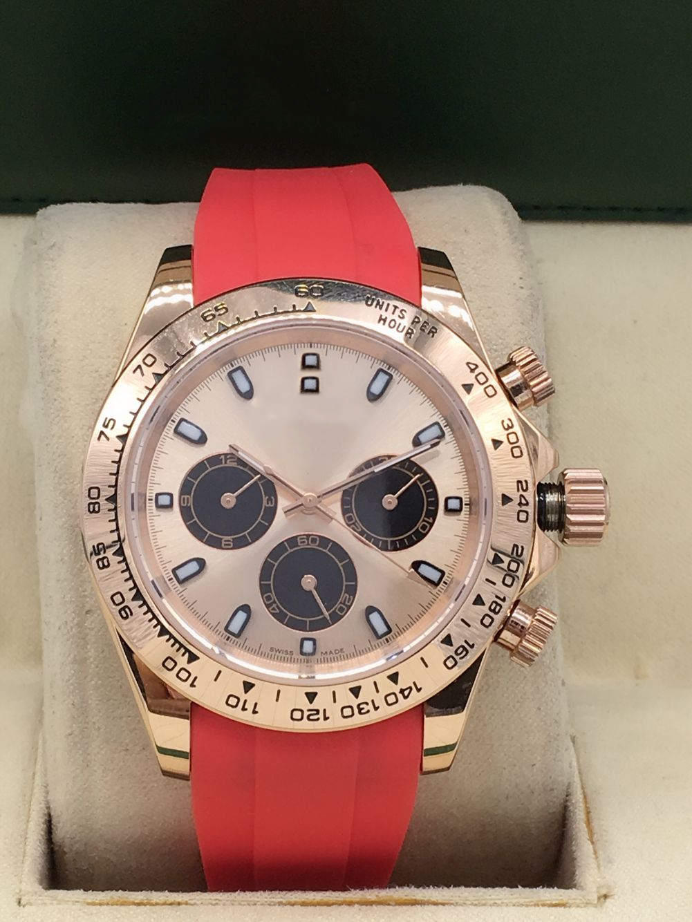 

In 2020, the hot selling upgraded version of automatic mechanical six-pin color watchband fashion watch leisure 40MM womens watches