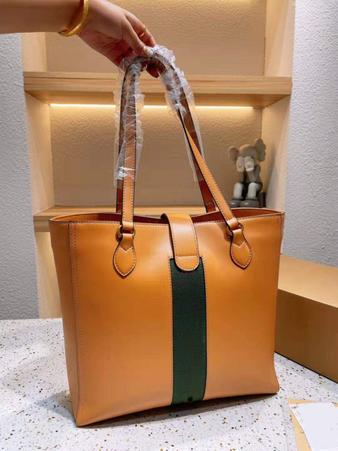 

2022 high quality designer large capacity womens handbags luxurys totes shoulder bags mommy crossbody, Not sold separately