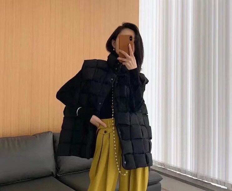 

2021 Winter High Fashion Warm Ladies Thin Female Solid Breasted White Duck Down Haze Black Vest Xk12