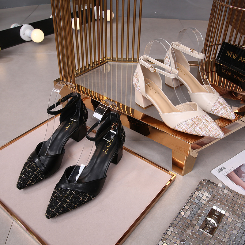 

2021 New Women's Chunky-wild Heel Surest Fashion Tips in Their Big Code 41-43 Obesity-wide Sandals 4MZX, Black