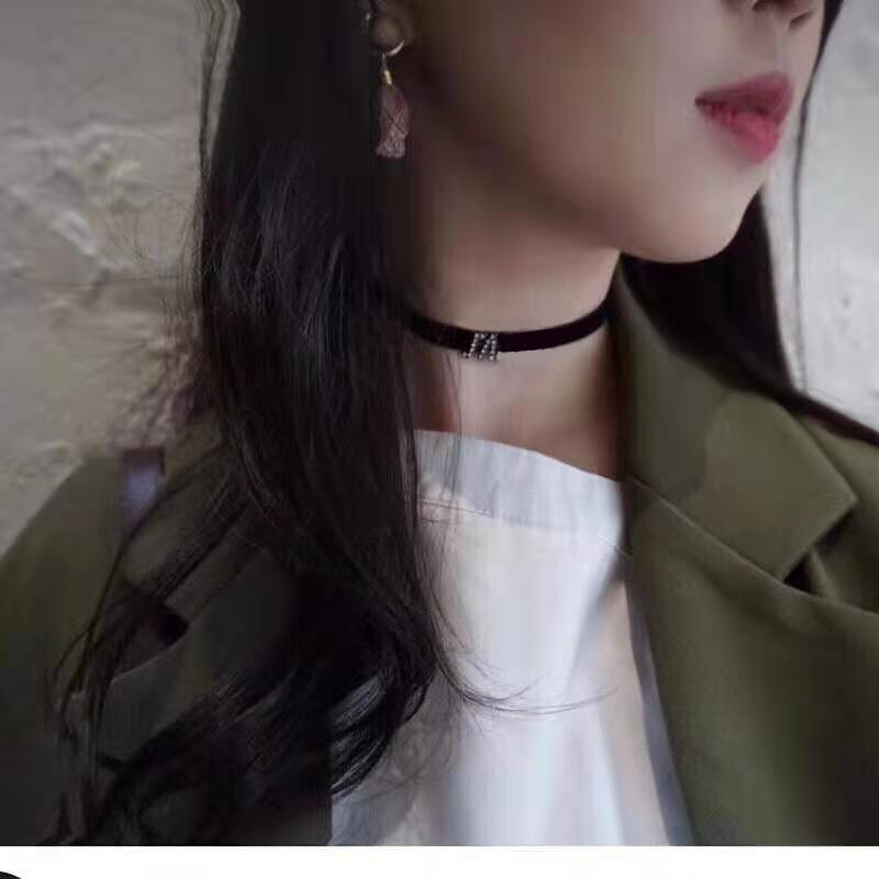 

Chokers Vintage Fashion Luxury Chocker Letter Necklace For Gift Party Wedding
