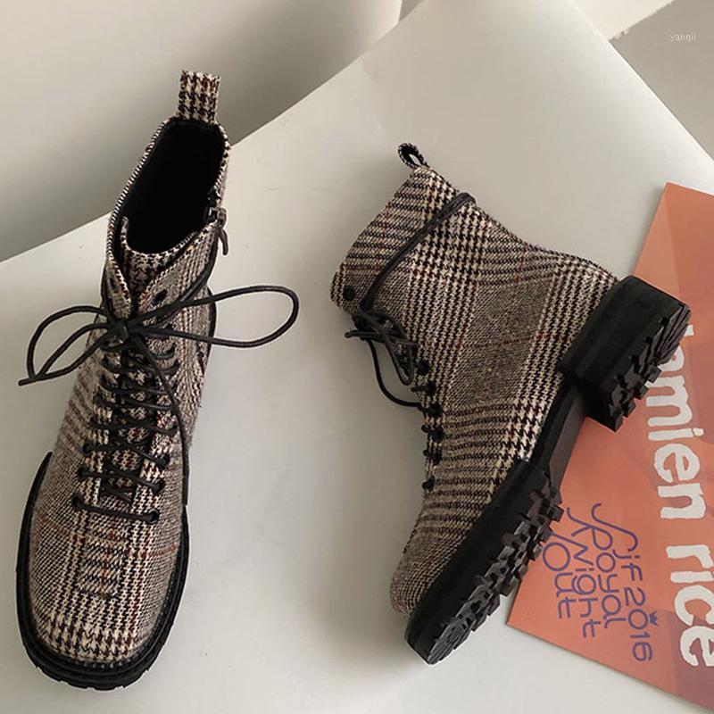 

2020 New Winter Designer Women Tie Up Black Ankle Boots Medium Heels Short Boots Checkered Zippers Lady Party Shoes1