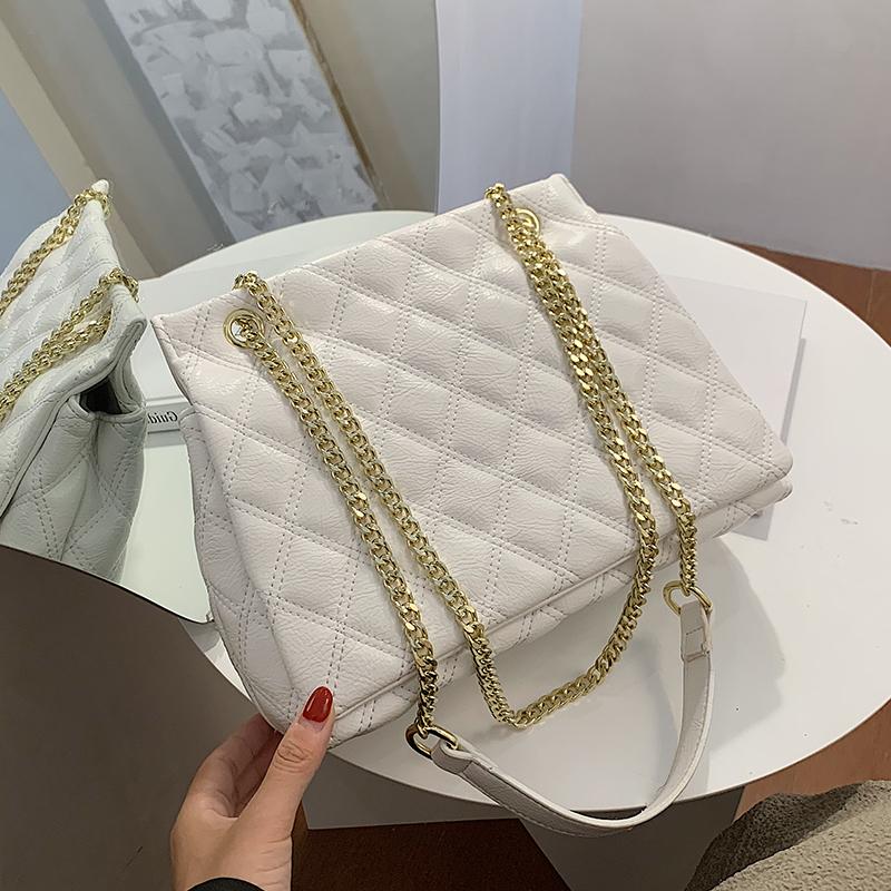 

Lattice Large Tote bag 2021 Fashion New Quality PU leather Women's Designer Handbag High capacity Chain Shoulder Messenger Bag, Black