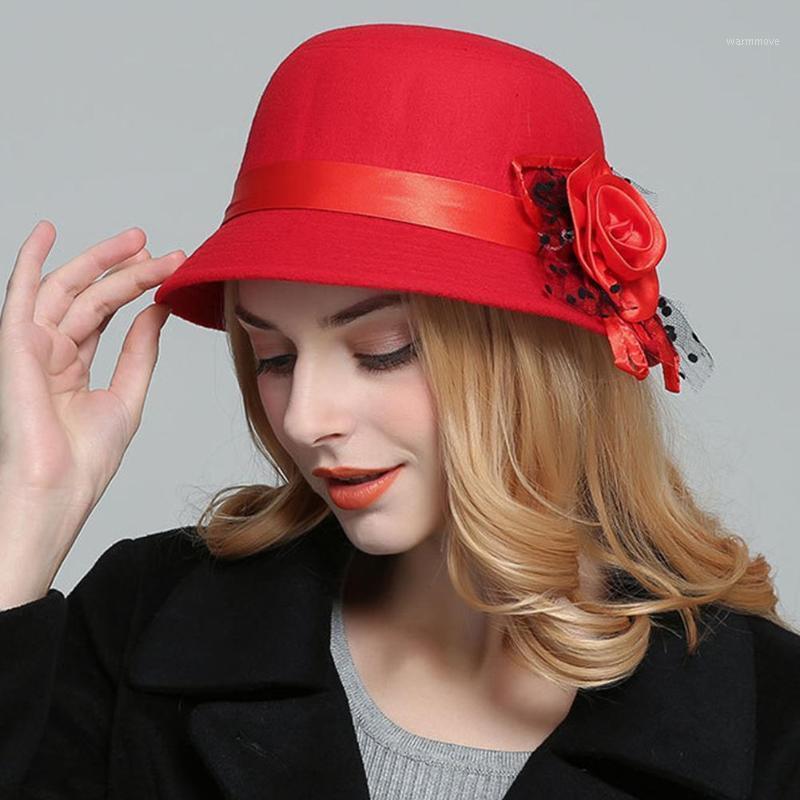 

Ladies' autumn winter British aristocratic wind wool Vintage Solid Color Woolen Flower Decor Wide Brim Warm Cloche Bowler Hat1, Red