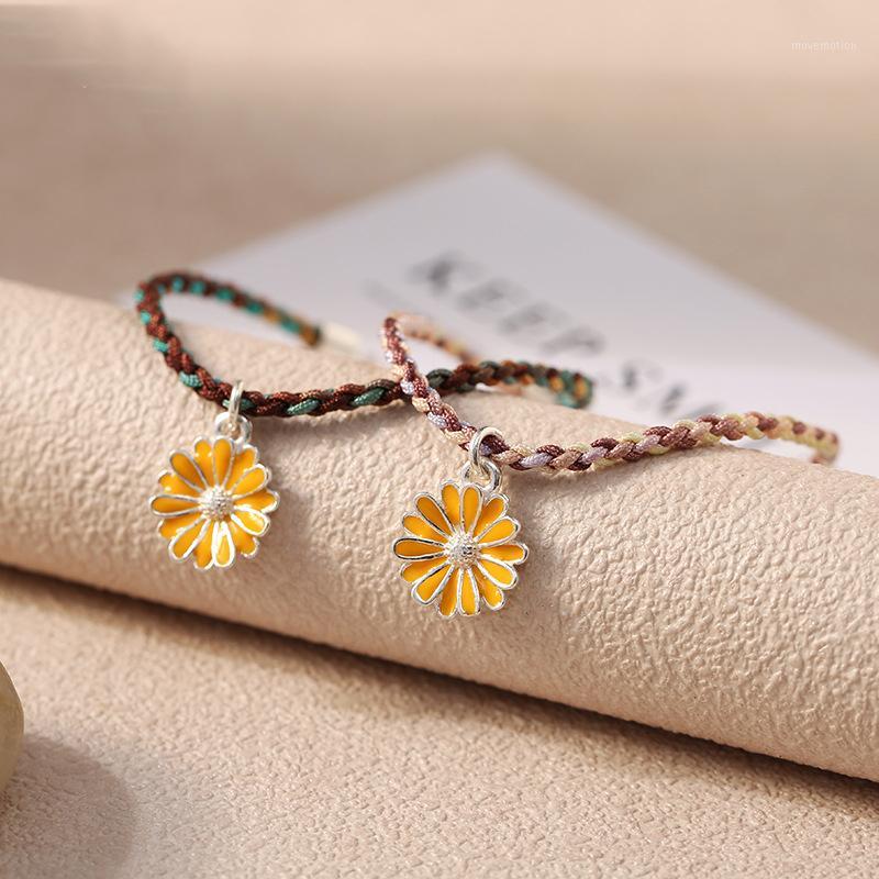 

Fashion new product fantasy color woven simple small daisy wild popular bracelet hot sale1