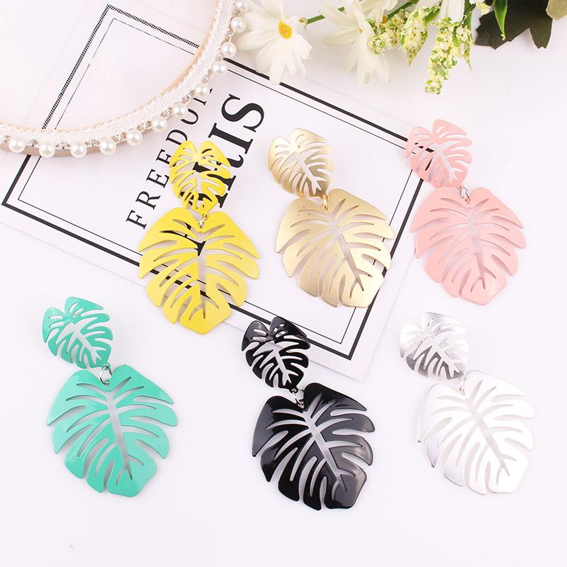 

LUBOV 1 Pair of Hollow Out Metal Leaves Pendant Drop Earrings Double Leaf Pendant Dangle Earrings Punk Style Women Jewelry 2020