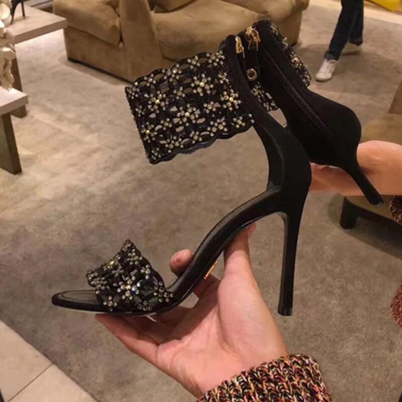 

Designer Crystal Cover Heels Summer Sandals Women Rhinestones Zapatos De Mujer Ladies Shoes Stilettos Pumps Sandalias Mujer 2021, Black