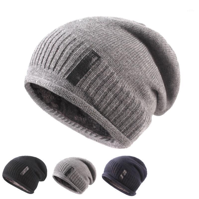 

Autumn And Winter Solid Color Comfrtable Knitted Hats All-match Men Ear Protection Caps Pullover Hats Woolen Cap Keep Warm1