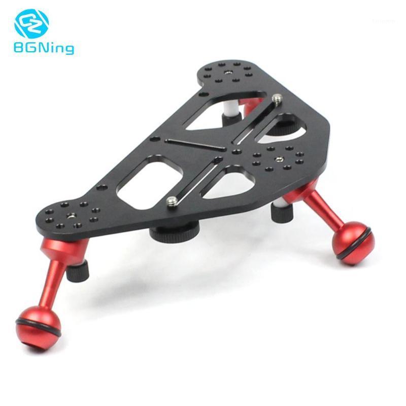 

Aluminium DSLR Diving Photo Triangular Gimbal Tray Rig Mount for Underwater Light Stand Stabilizer Bracket Camera Tripod Support1