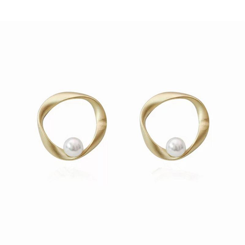 

925 sterling silver Korean version of the simple temperament ins frosted pearl earrings luxury jewelry design irregular earrings