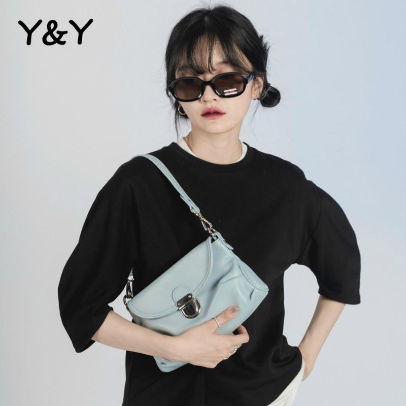 

Y&Y Retro Locked Soft Leather Luxury Bag Women Shoulder Bag Trendy Casual Business Designer Handbag Minimalist Satchels, Black