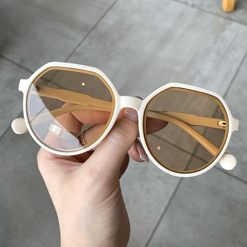 

Sunglasses Vintage Beige Brown Gradient Small Round For Women Fashion Elegant Uv400 Sun Glasses Female Black White Shades, White;black