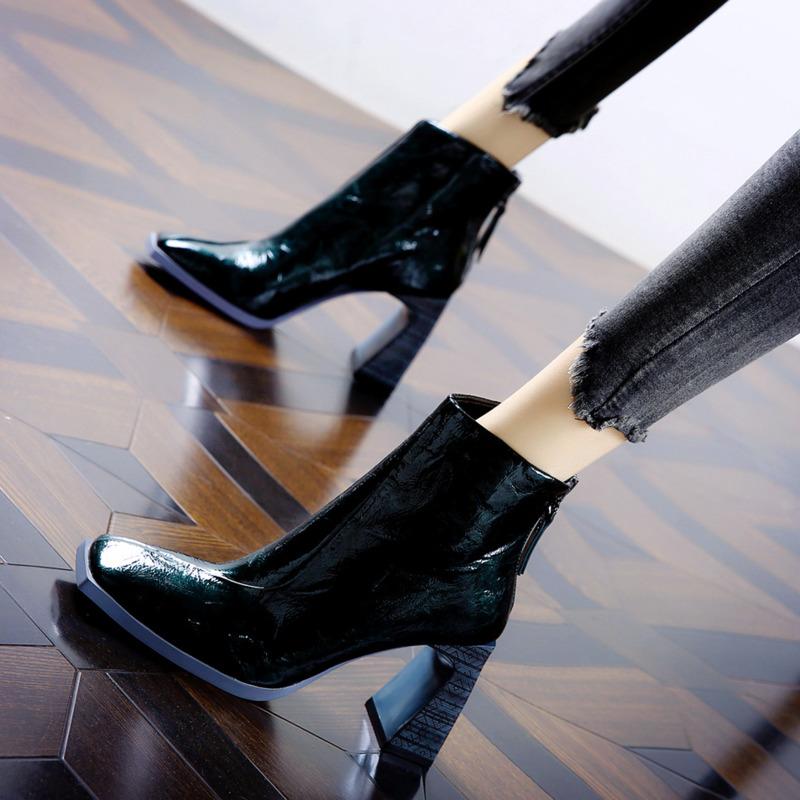 

DEAT 2020 New Autumn And Winter Fashion Casual Simple Patent Leather Square Toe Short Thick Heel Boots Women SG850, Black
