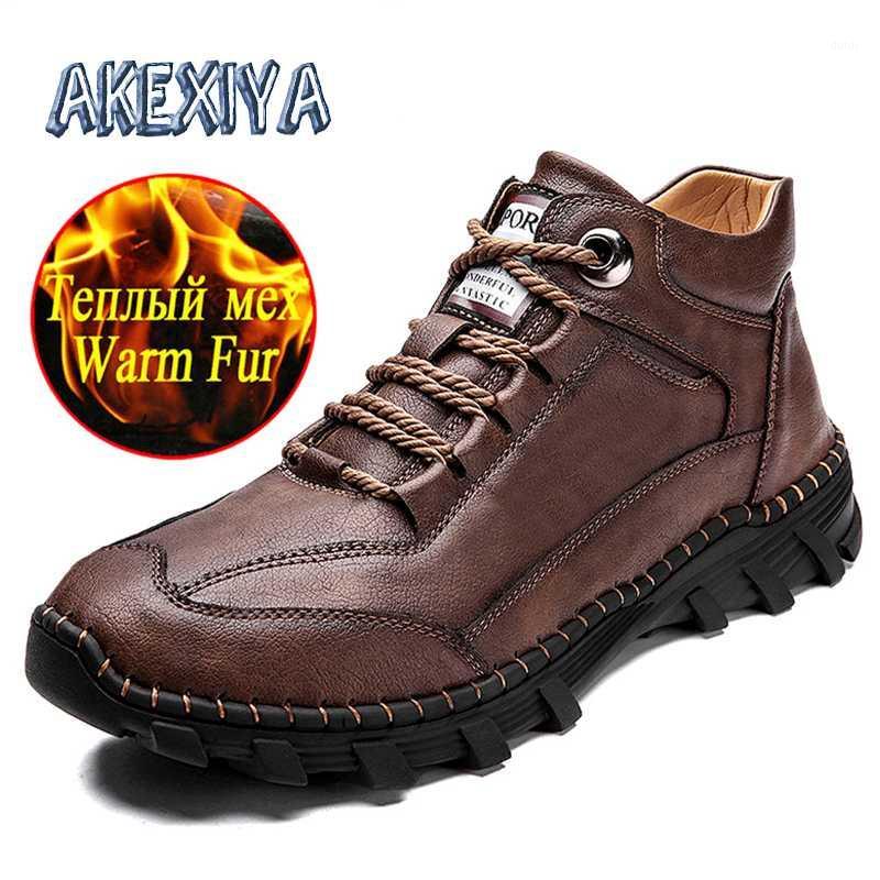 

2020 Winter Men's Boots Plush Warm Men's Winter Boots Outdoor Waterproof Snow Retro Style Designer Ankle1, Yellow no fur