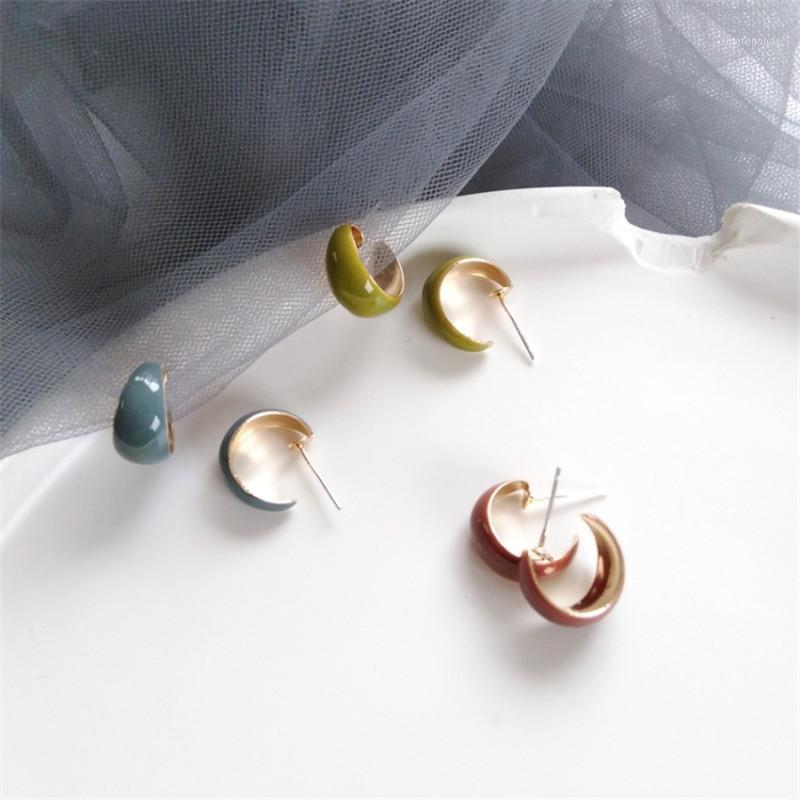 

Vintage Enamel Stud Earrings For Women Fashion Temperament C Shape Geometric Circle Pendientes Korea Brincos Wholesale1