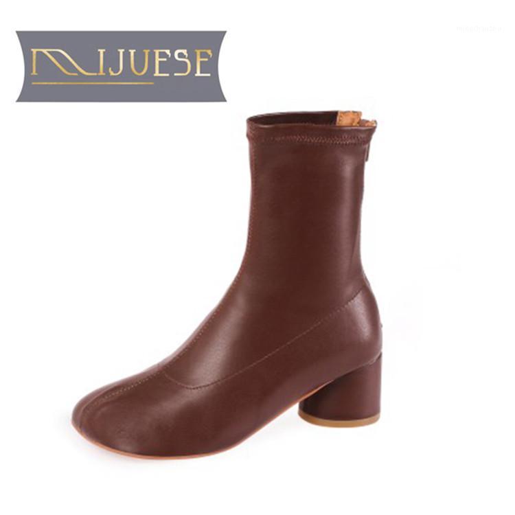 

MLJUESE 2021 women Ankle boots Microfiber Winter short plush Square Toe zipper High heels female boots size 401, White