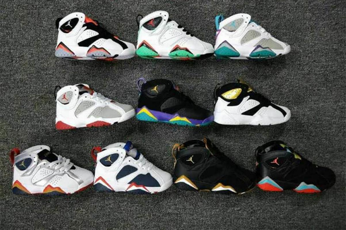 

Children's classic sports shoes Kids boys girls 7s outdoor basketball shoes Black white blue red yellow running sneaker 28-35
