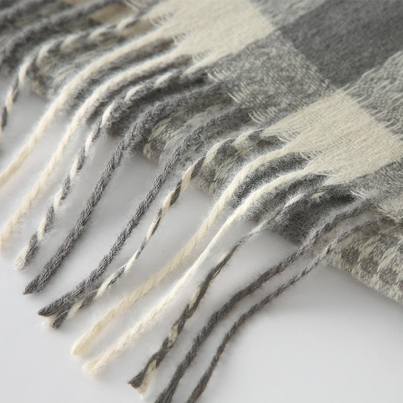 

Plaid Scarf Women 2021 Luxury Fashion Warm Women Scarves Winter Cashmere Wrap Shawl Blanket Scarf Couples