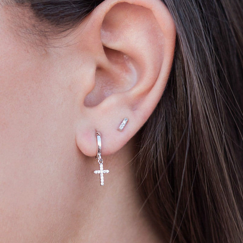 

Februaryfrost Brand 925 Sterling Silver Dazzling Cross CZ Stud Earring For Women Girl Cross Tragus Upper Ear Cartilage Piercing Earrings Gif