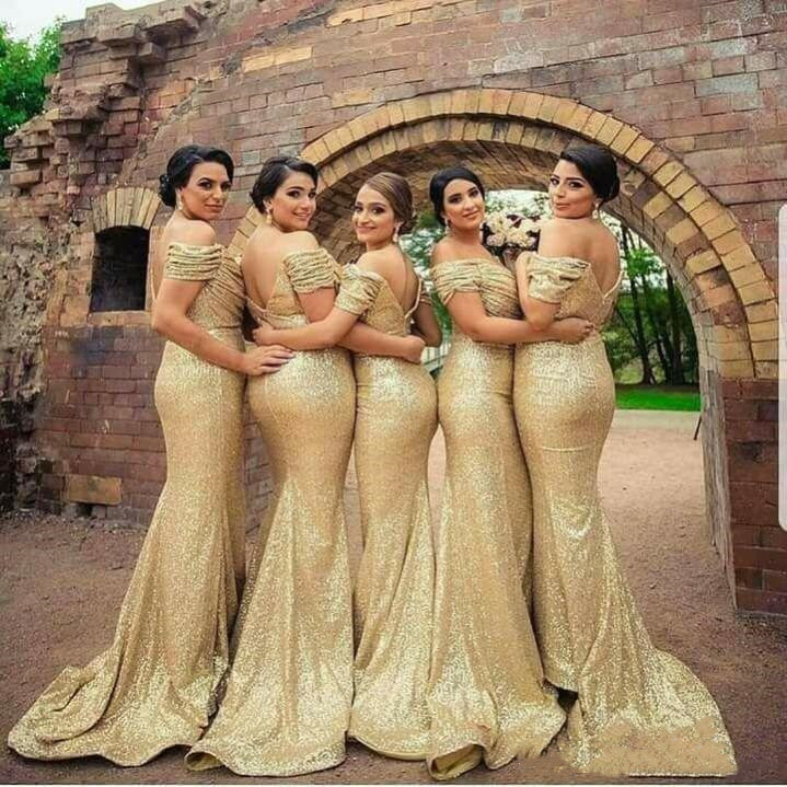 

2021 New Gold Sequined Bridesmaid Dresses Off Shoulder Pleats Mermaid Long Maid Of Honor Dress Wedding Guest Party Gowns Plus Size Custom