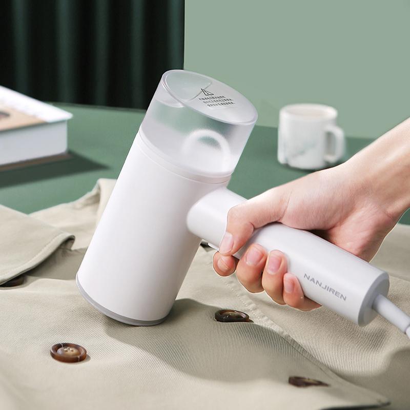 

220V Garment Steamer The Second Gear Tempering Steamer Instant Heating Constant Temperature Electric Iron with Water Tank