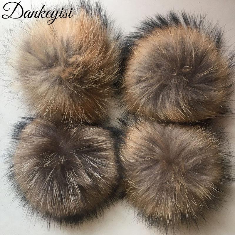 

Wholesale 20pcs DIY 14/15/16cm Real Raccoon Fur pompoms fur balls for knitted hat cap beanies shoes and scarf real pom poms