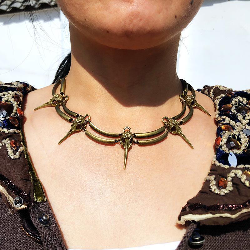 

Vintage Gothic The Wizard Magic Bird Skull Necklace Women Pendant Personality Choker Necklace Bijoux Femme Accesorios Mujer1