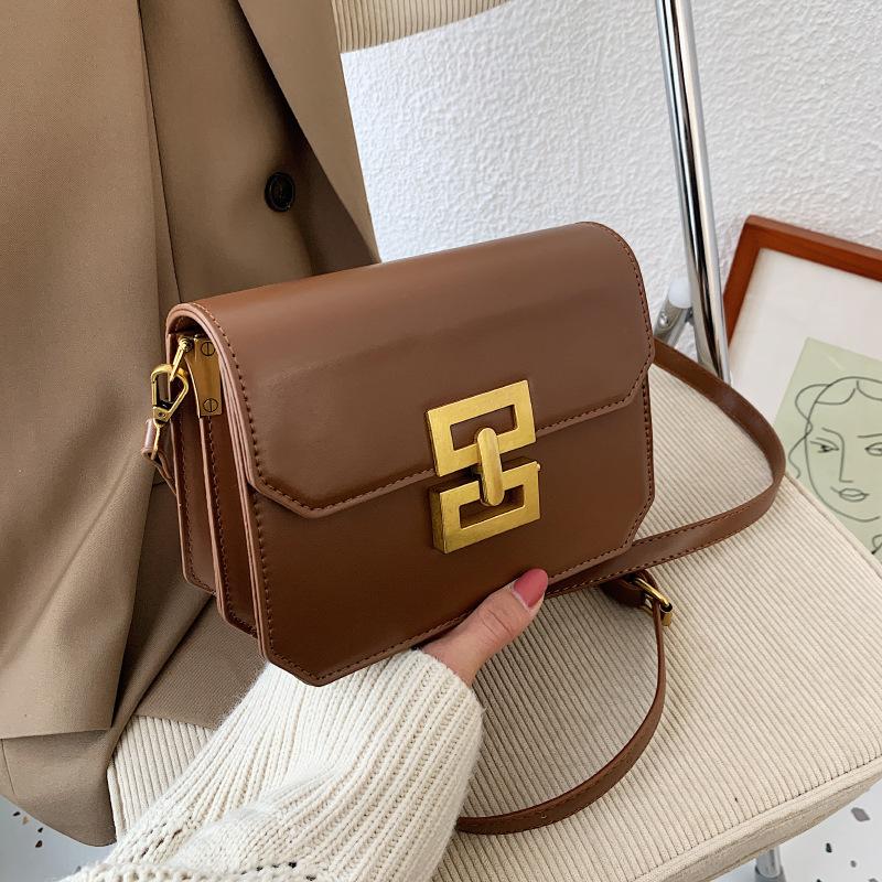 

2021 fashion hundred with oblique bag new trendy high-quality foreign gas small square bag, Black