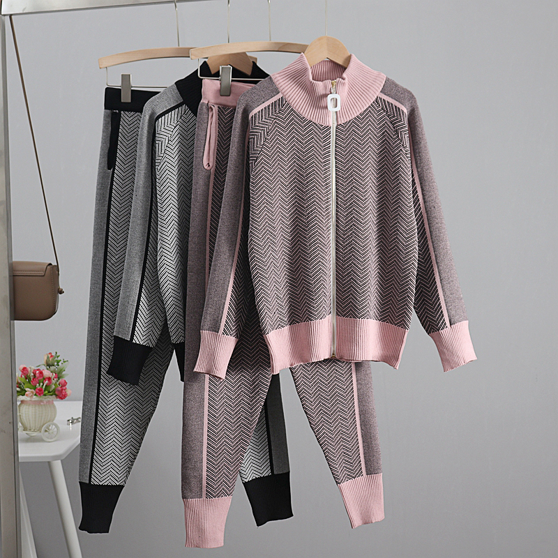 

2021 New Christmas Tree Knit Two Piece Sets Zipperturtleneck Cardigan Sweater Sport Tracksuits Chic Open Cardigans + Harem Pants Pvnw, Pink