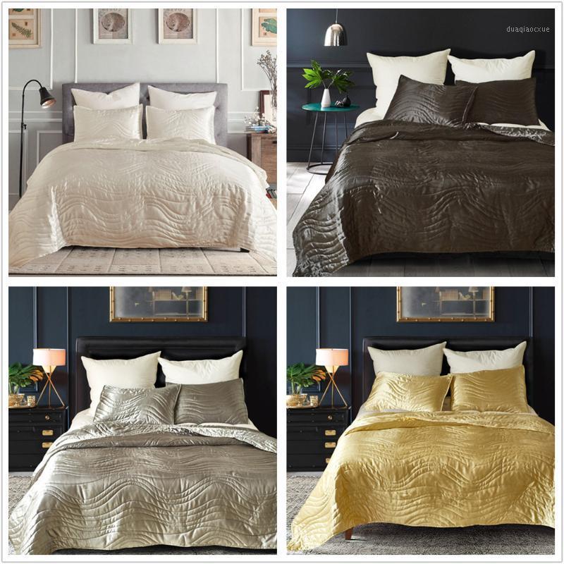 

Artificial Silk Bed Cover Sets 3 Pieces Polyester Fabric Reactive Printing Bedding Set Durable Bedroom Decorations Hotel1, White