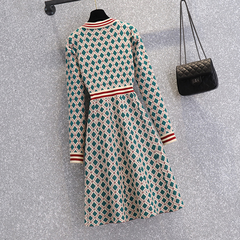 

Plus Size 4XL Women Autumn Winter Vintage Plaid Knitted Sweater Dresses 2021 V Neck Striped Patchwork Knitwear Mini Short Dress, Green