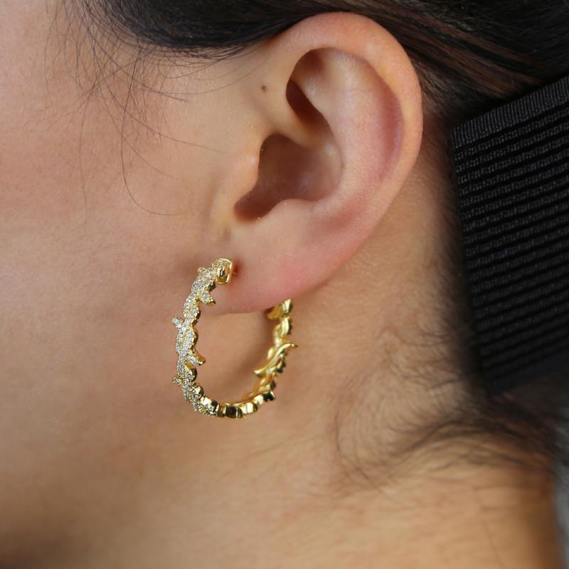 

Hot Sale Circle Hoop Earrings Gold Color Twisted Wave Pattern Hoops For Women Party wedding new styles big hoop earrings