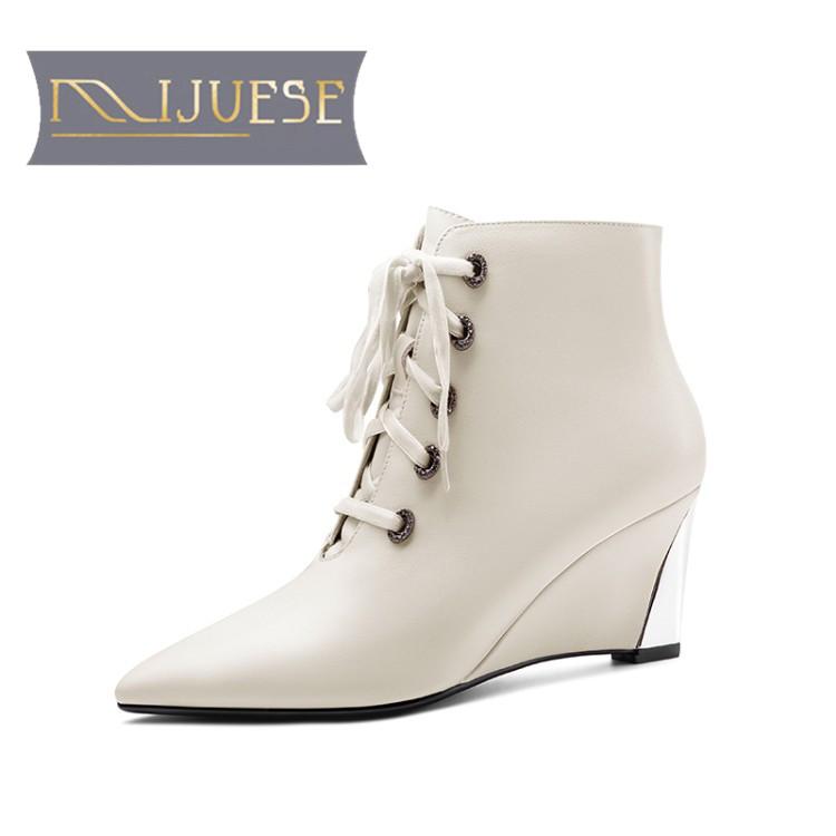 

MLJUESE 2021 women Ankle boots Cow leather Winter short plush Pointed Toe Zipper High heels female boots size 39, Beige