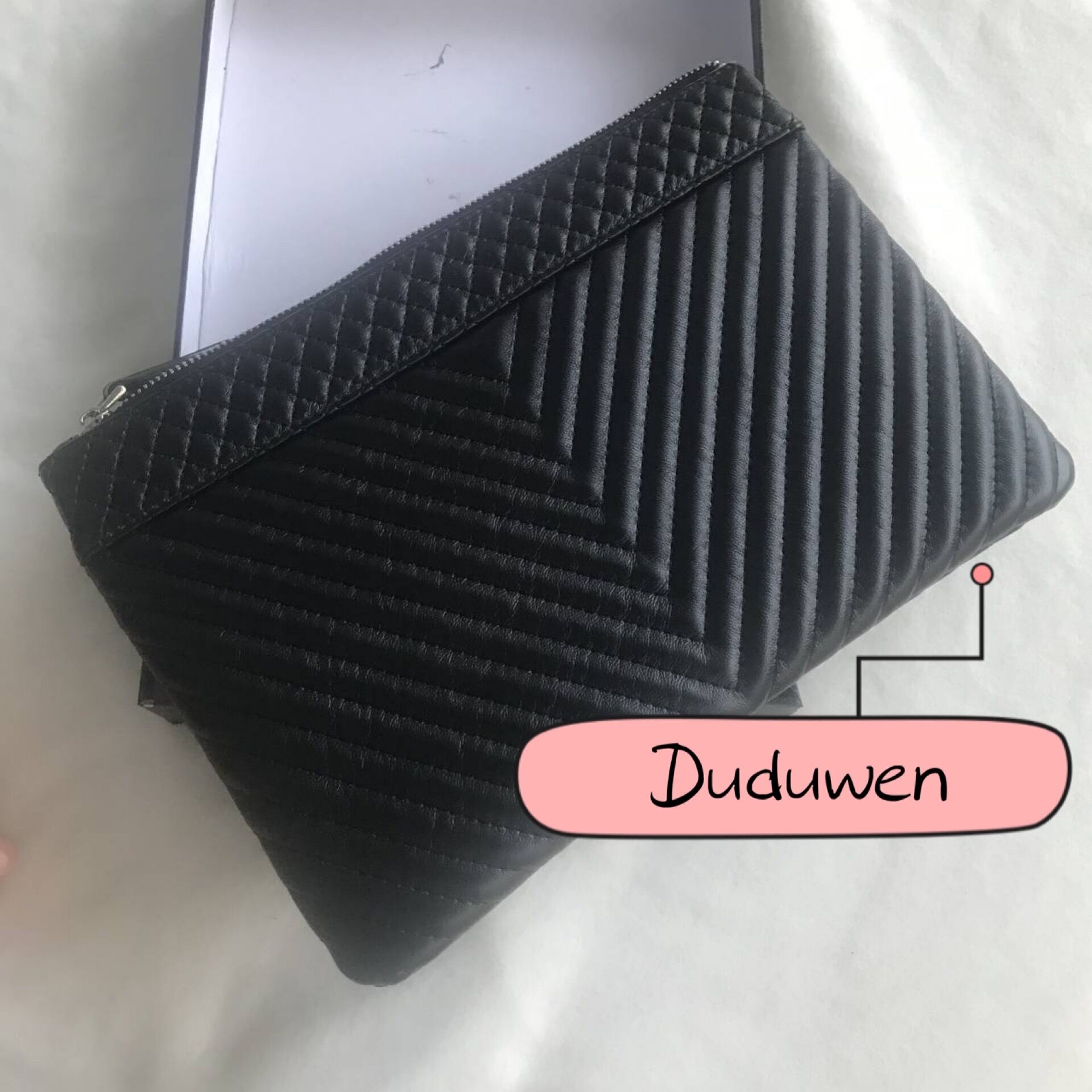 

29X20cm fashion PU clutch party bag C mark classic velvet inside with zipper dust bag and gift box storage case C boutique office bag, Black