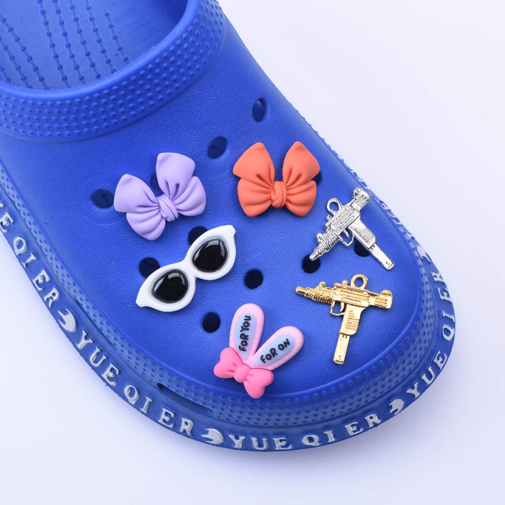 

Bow/Sunglasses new arrival designer resin shoe charms for eva sandals and pvc bracelets