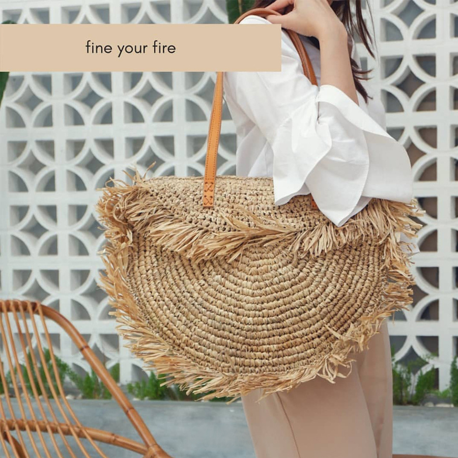

Bohemian Round Tassel Women Straw Bag Designer Spike Paper Rattan Shoulder Bags Large Casual Handbags Summer Beach Woven Purses C1016, Beige-l19cm h19cm