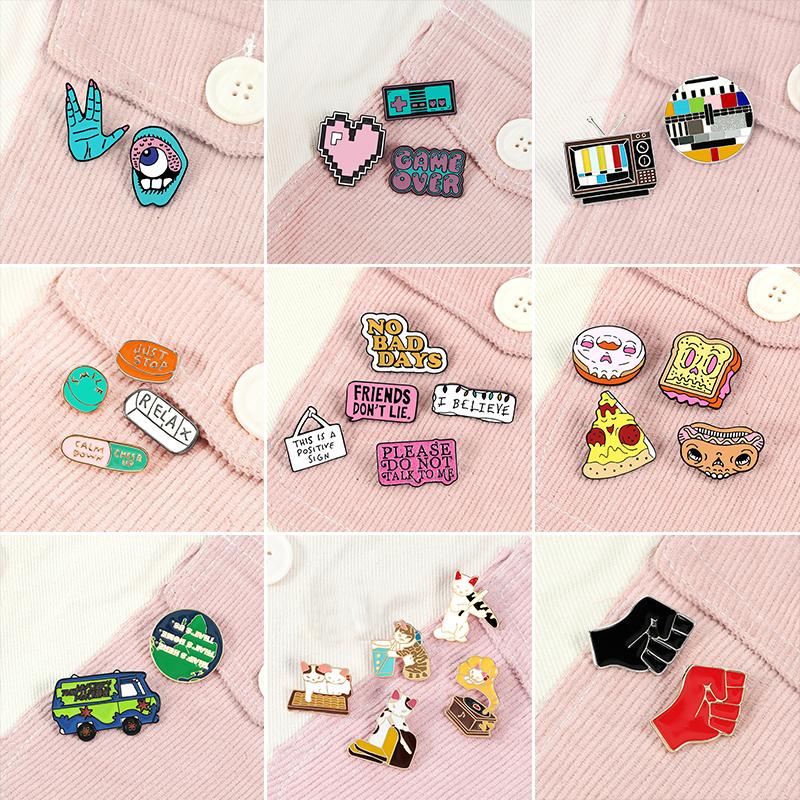 

Pins, Brooches 2-7pcs/set Funny Enamel Brooch Cartoon Cat Pink Game Console Car Earth Pins Cute Pills Band-Aid Letter Sign Lapel Badges Jewe