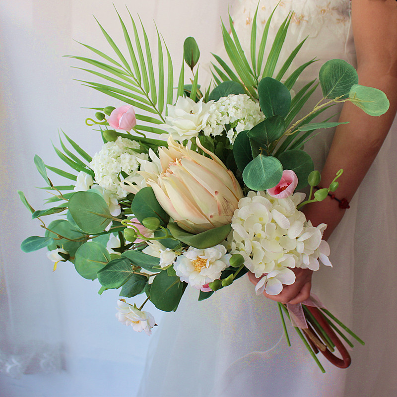 

White Red Bridal Bouquets Round Wedding Flowers Artificial King Protea De Mariage handmade Brooch Wedding Party Decoration