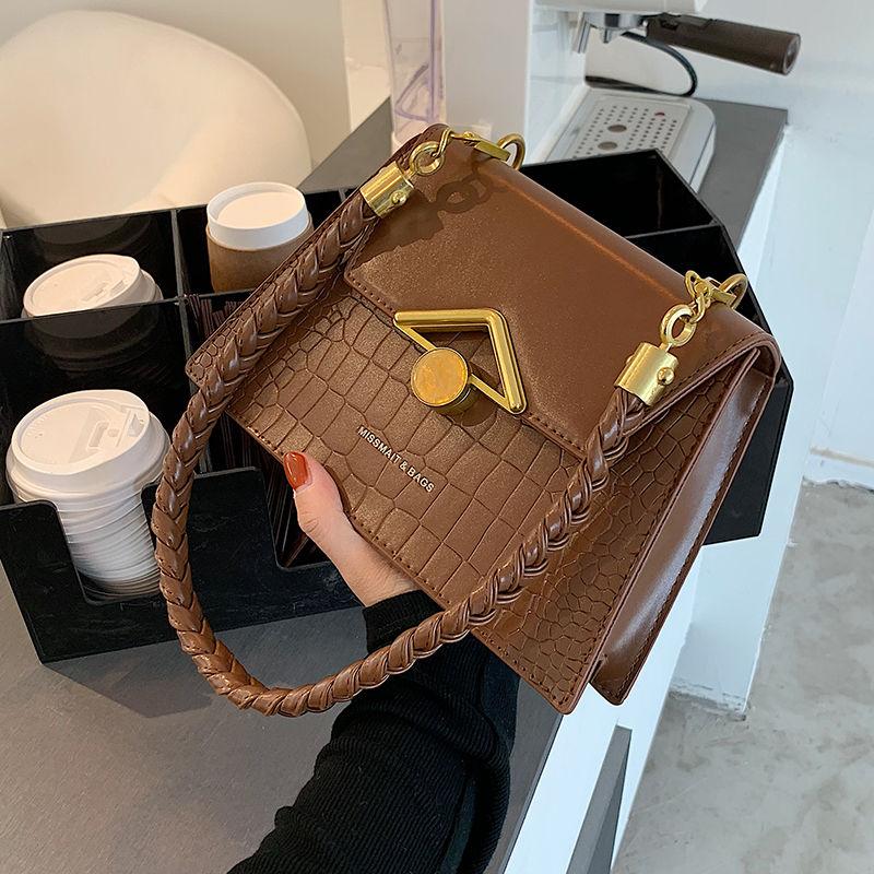 

Casual Leather Hand Bag for Women 2021 New Fashion Women's Messenger Bag Ins Hot One Shoulder Small Square, Brown