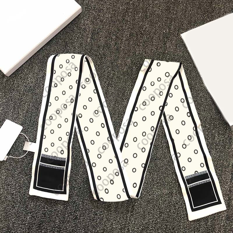 

2022 New Silk Scarf Fashion Printed Womens Hair Band Classic Lettered Scarf Various Styles and Colors Decorate Your Bag
