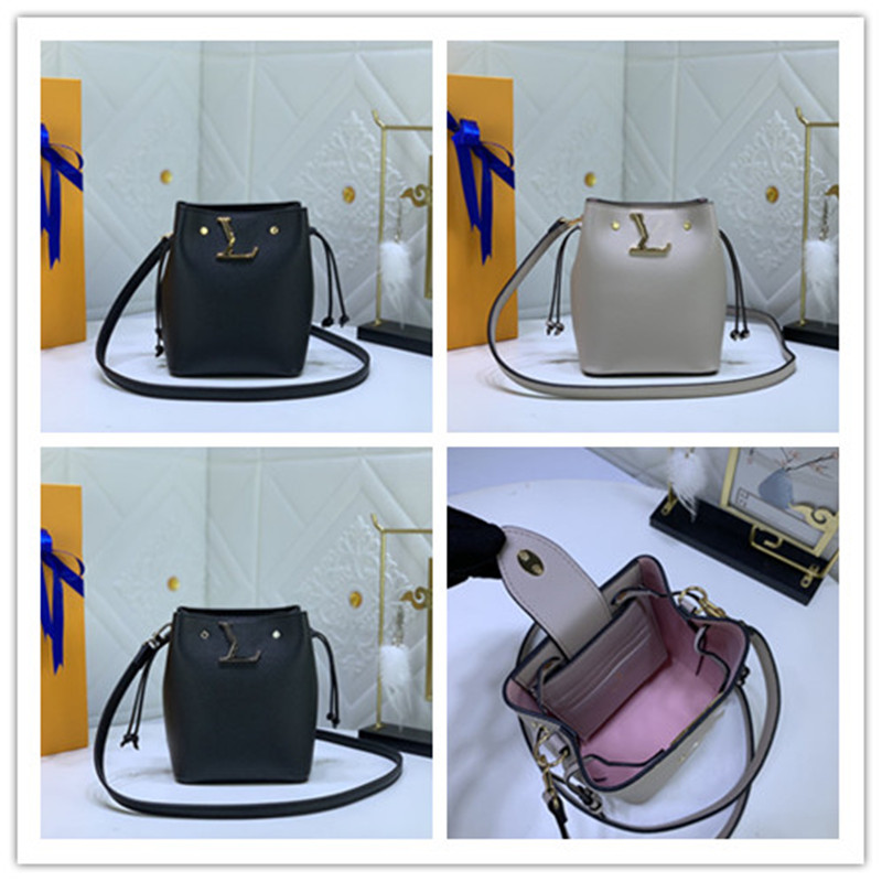 

Designer Luxury Lockme Bucket Bag Leather Nano Shoulder Bag Tote M68709 Size:13.5*16*10CM