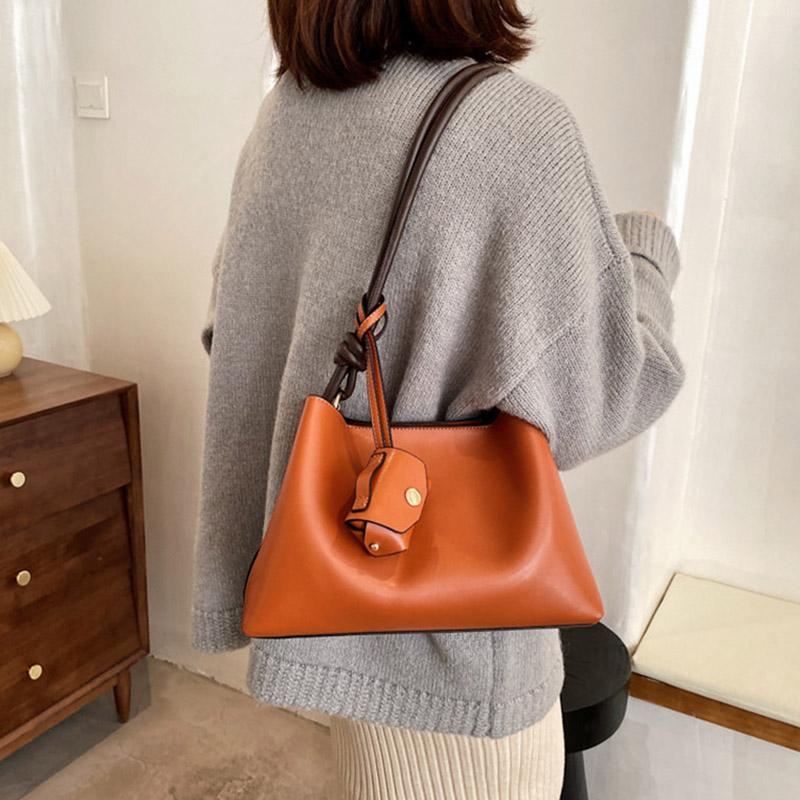

Shoulder Bag Large Capacity Female Women High Quality Crossbody Bags PU Leather Fashion Youth Daily Bag New Brown For Shopping, Khaki