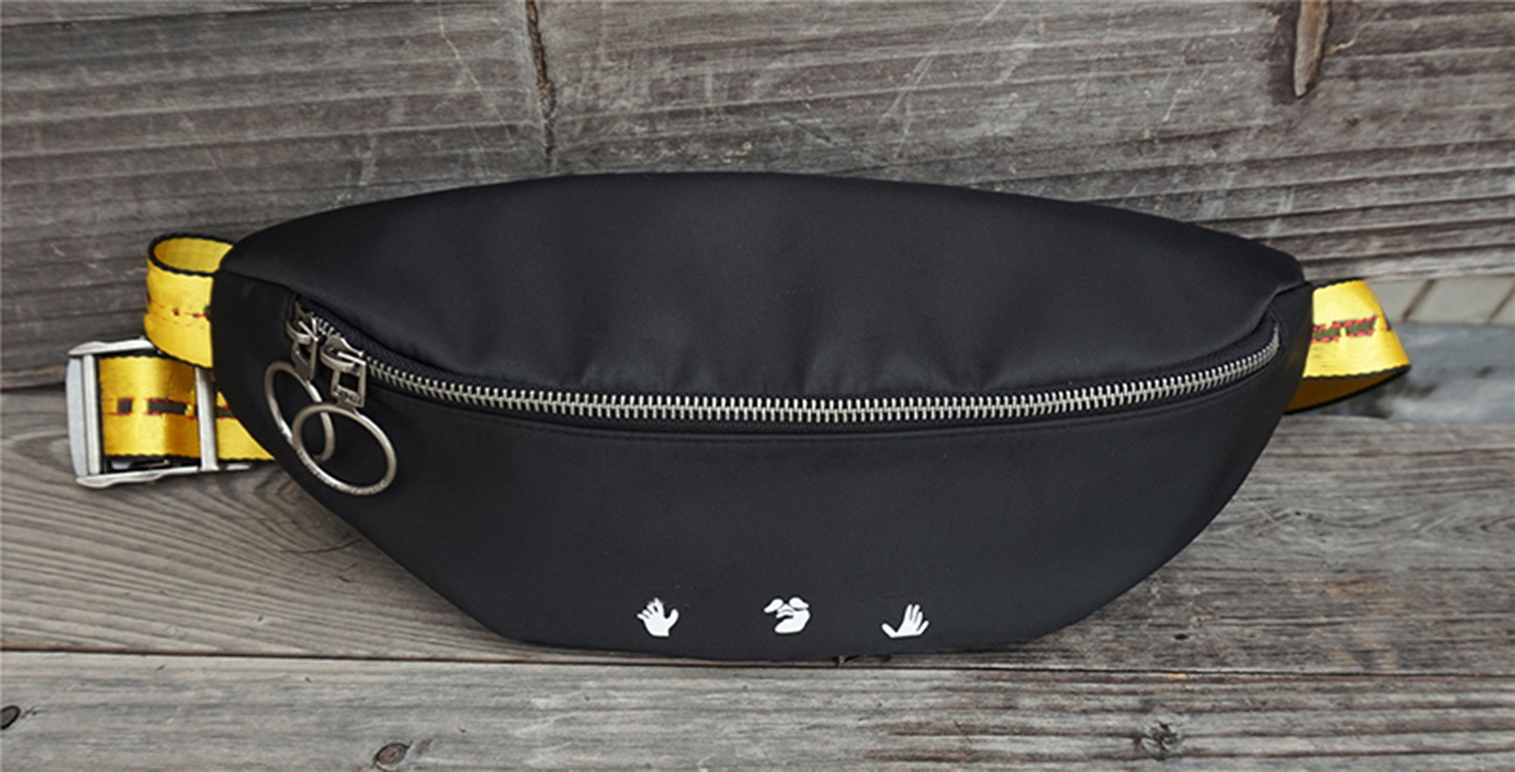 

Skateboard bag Men Shoulder Bag Yellow Ribbon Men Chest Bag Anti-Theft Sling Pack USB Charge Port Satchel Canvas Sport Bags, Black